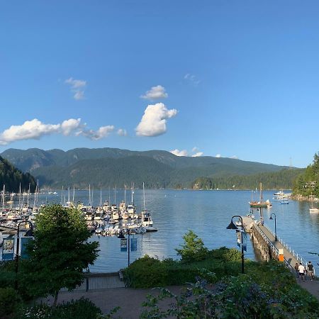 Deep Cove Retreat North Vancouver住宿加早餐旅馆 外观 照片